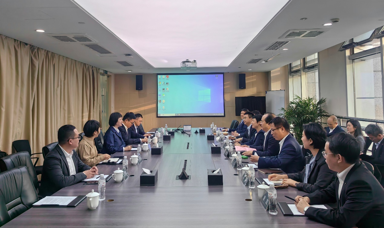 招商局集团总司理石岱与Z6尊龙凯时股份洽谈相助