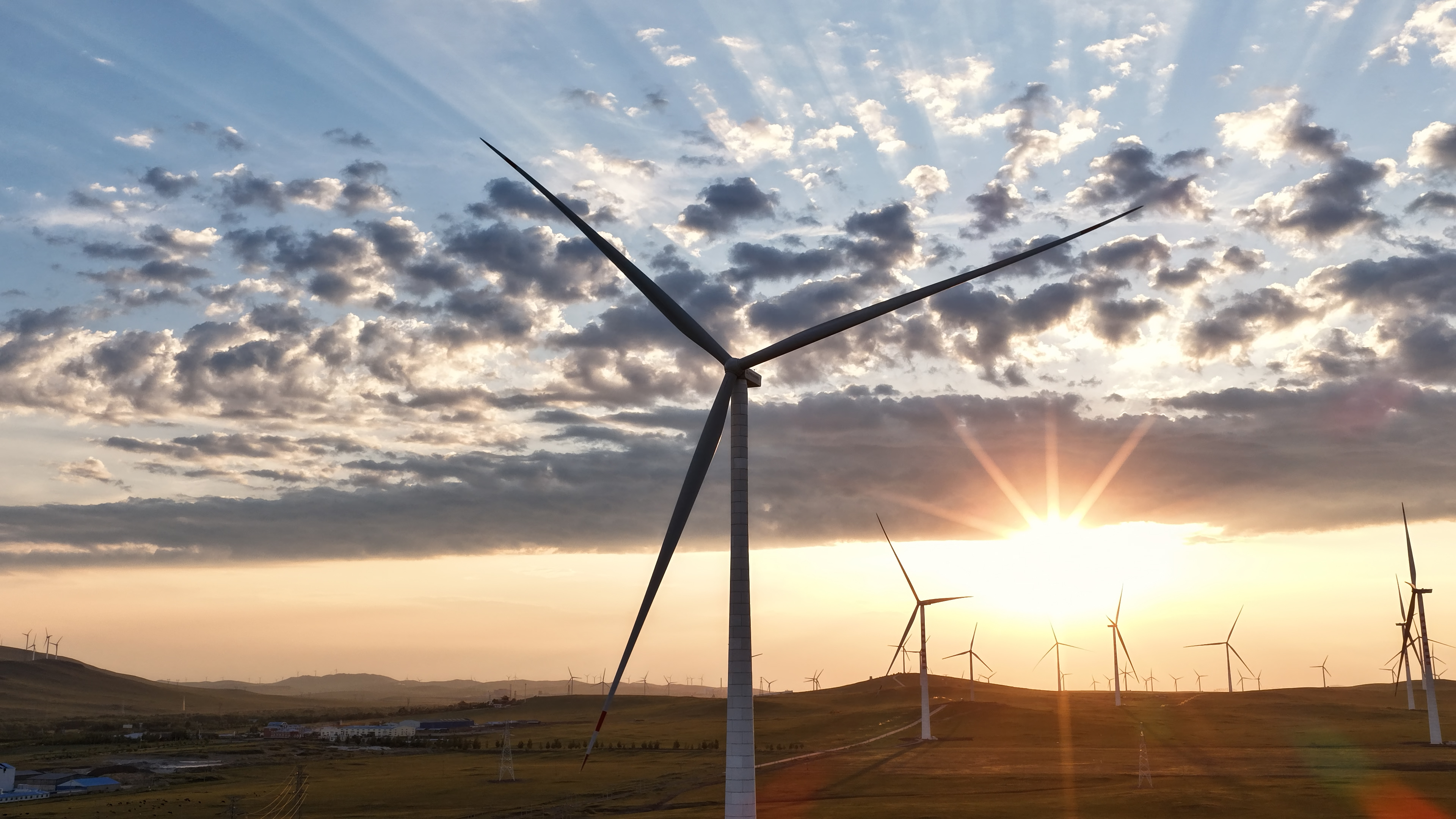 Z6尊龙凯时&ldquo;10MW级陆优势电机组&rdquo;入选浙江制造精品！！